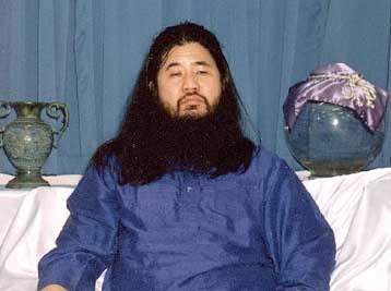 Στην αγχόνη ο ιδρυτής της αίρεσης που «χτύπησε» με σαρίν στο μετρό του Τόκιο