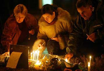 Βυθισμένη σε τριήμερο πένθος η ΠΓΔΜ για τον τραγικό θάνατο του Μπόρις Τραϊκόφσκι