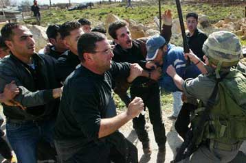 Συγκρούσεις Ισραηλινών – Παλαιστινίων στο Όρος του Ναού στην Ιερουσαλήμ