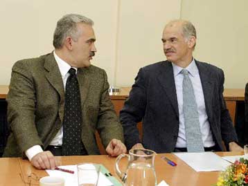 «Διαβούλευση» με τη ΓΣΕΒΕΕ υποσχέθηκε ο Γιώργος Παπανδρέου