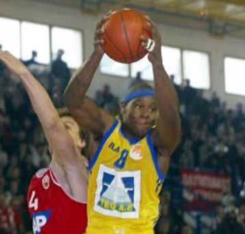 Ο Ολυμπιακός στον τελικό της Λαμίας, 69-67 το Περιστέρι