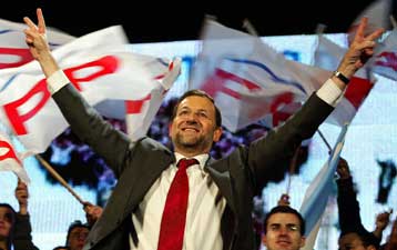 Προβάδισμα στο Λαϊκό Κόμμα δίνει νέα δημοσκόπηση στην Ισπανία – «Γρίφος» η αυτοδυναμία