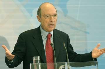 Στο «μικροσκόπιο» του Κώστα Σημίτη το οικονομικό πρόγραμμα της Νέας Δημοκρατίας