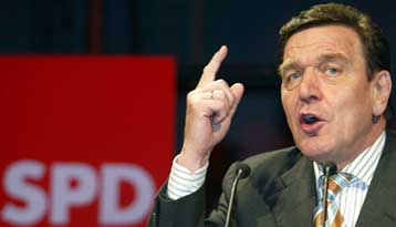 Κρίσιμη εκλογική αναμέτρηση για τον Γκέρχαρντ Σρέντερ στο κρατίδιο του Αμβούργου