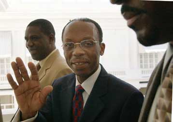 Παρελθόν για την Αϊτή ο πρόεδρος Ζαν Μπερτράν Αριστίντ – Χάος επικρατεί στη χώρα