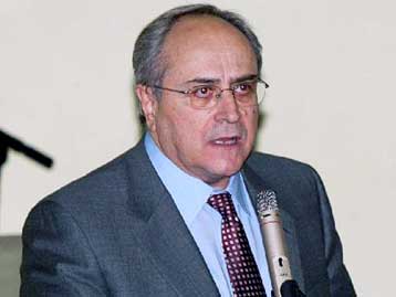 Πρόσκληση στην ευρύτερη Αριστερά απηύθυνε προς τους πολίτες ο Νίκος Κωνσταντόπουλος