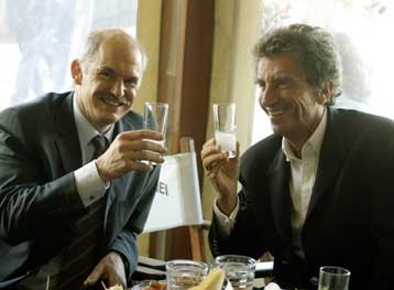 Στήριξη στον Γ.Παπανδρέου από τον πρώην υπουργό Πολιτισμού της Γαλλίας Ζακ Λανγκ