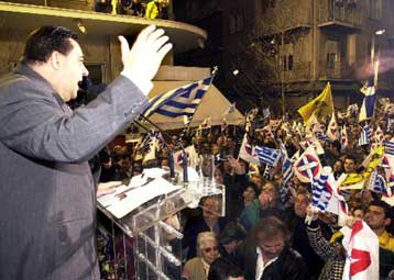 «Φαινόμενο Ερντογάν» επιφυλάσσουν οι εκλογές για το ΛΑΟΣ, κατά τον Γ.Καρατζαφέρη