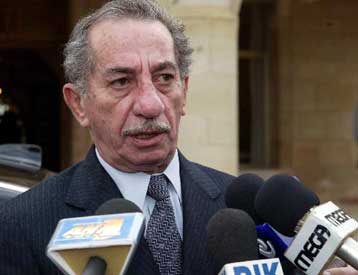 Ο Τάσσος Παπαδόπουλος διαφωνεί με τα χρονοδιαγράμματα του Αλβαρο ντε Σότο