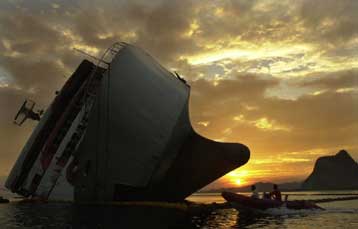 Η Αρόγιο διαψεύδει ότι η πυρκαγιά στο Superferry 14 είναι τρομοκρατική ενέργεια