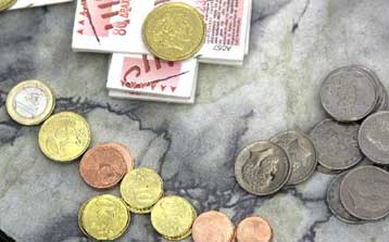 Τελευταία ημέρα η Τρίτη για τις ανταλλαγές κερμάτων δραχμών με ευρώ