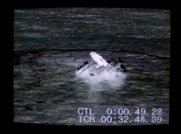 Σβήνουν οι ελπίδες για τον εντοπισμό των 18 ναυτικών του Bow Mariner