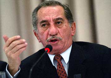 Έβδομη ημέρα συνομιλιών για τους Παπαδόπουλο – Ντενκτάς