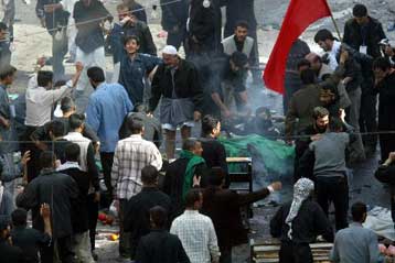 Έκκληση Αλ-Σιστανί για εθνική ενότητα μετά το μπαράζ εκρήξεων σε Κερμπάλα και Βαγδάτη