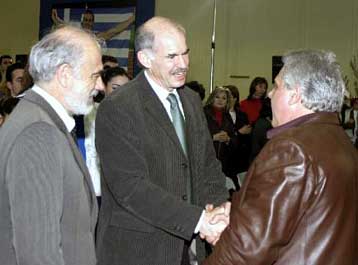 Για μονιμοποίηση των καθηγητών Ολυμπιακής Παιδείας δεσμεύτηκε ο Γιώργος Παπανδρέου