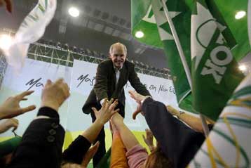 Το ΠΑΣΟΚ κίνημα της προσφοράς για δουλειά σε όλα τα παιδιά, τονίζει ο Γ.Παπανδρέου