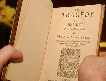 Δημοπρασία σπάνιου αντίτυπου του σαιξπηρικού «Αμλετ» από τον οίκο Christies
