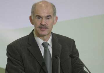 Αλλαγές στο φορολογικό σύστημα μέχρι τους Αγώνες του 2004 προανήγγειλε ο Γ.Παπανδρέου