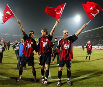 Ρόμα και Ίντερ έσωσαν την παρτίδα για τους Ιταλούς-Νίκη της Βαλένθια στην Πόλη