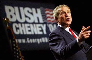 Οικονομία και ασφάλεια, στο επίκεντρο της επίθεσης Μπους κατά Κέρι