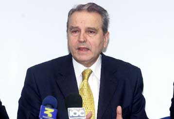 Υβριστικά φυλλάδια κατά του Γ.Παπανδρέου και στη Θεσσαλονίκη καταγγέλλει η ΝΕ ΠΑΣΟΚ