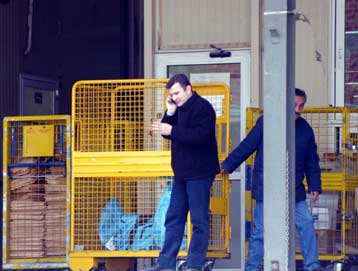 Η ΝΔ σιωπά για το φυλλάδιο, καταγγέλλει το ΠΑΣΟΚ – Αντίδραση από τον Θ.Ρουσόπουλο