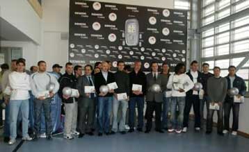 Και τώρα η ΑΕΚ, λένε στον Πειραιά-Με Καρεμπέ, Χούτο οι «ερυθρόλευκοι»