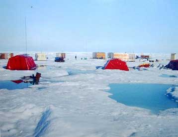 Το Σάββατο η διάσωση των Ρώσων επιστημόνων που παγιδεύτηκαν στην Αρκτική