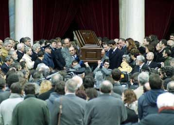 Τελευταίο αντίο στον Θ.Καρατζά από την πολιτική ηγεσία και τον κόσμο της οικονομίας