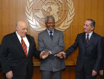 «Όχι» στο σχέδιο Ανάν λέει η πλειοψηφία των Ελληνοκυπρίων, σύμφωνα με δημοσκοπήσεις