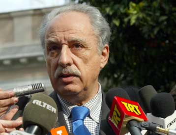 Για συντηρητική στροφή έκανε λόγο ο Τ.Χυτήρης προσερχόμενος στη Χ.Τρικούπη