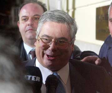 Ερχόμαστε ανανεωμένοι και αυτοί φεύγουν γερασμένοι, δήλωσε ο Μιλτιάδης Έβερτ