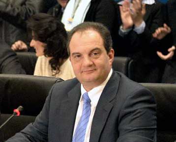 Δεν υπάρχουν νικητές και νικημένοι, όλοι μαζί προχωράμε, το διάγγελμα Καραμανλή