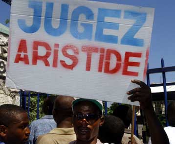 Έξι νεκροί στη διάρκεια βίαιων επεισοδίων στην πρωτεύουσα της Αϊτής