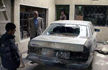 Aιματηρό επεισόδιο στο Ιράκ μία ημέρα μετά την υπογραφή του μεταβατικού Συντάγματος