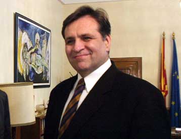 Πρόωρες προεδρικές εκλογές στις 14 Απριλίου προκηρύχθηκαν στην ΠΓΔΜ