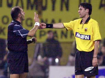 Κασναφέρης «σφυρίζει» στην Ριζούπολη και Δούρος στη Νέα Σμύρνη