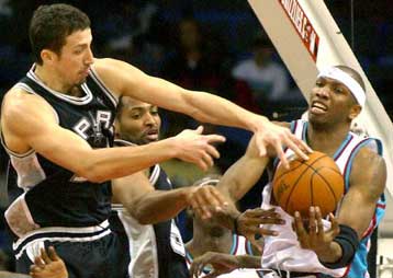 Δεύτερη νίκη μέσα σε λίγες ημέρες για τους Γκρίζλις κόντρα στους Σπερς