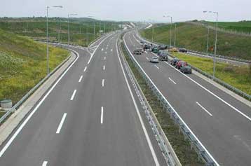 Στο 4,7% αναθεωρήθηκε ο ρυθμός ανάπτυξης της ελληνικής οικονομίας το δ΄τρίμηνο 2003