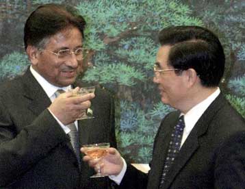 Και δεύτερο πυρηνικό αντιδραστήρα ενδέχεται να κατασκευάσει στο Πακιστάν η Κίνα