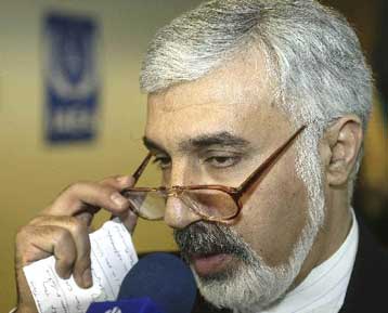 Η Τεχεράνη απειλεί ότι θα διακόψει τη συνεργασία της με την ΙΑΕΑ