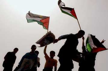 Το Ισραήλ περικόπτει 170 χλμ από την πορεία του αμφιλεγόμενου τείχους της Δ.Όχθης