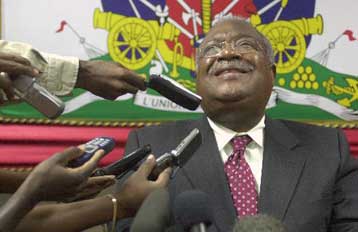 Εθνική συμφιλίωση ζήτησε ο προσωρινός πρωθυπουργός της Αϊτής Ζ.Λατορτί