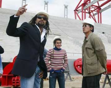 Καλύτερο ποδόσφαιρο υποσχέθηκαν οι παίκτες του Ολυμπιακού στο νέο «σπίτι» τους