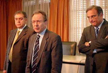 Επαφές του υπουργού Ανάπτυξης Δ.Σιούφα με τη διοίκηση της ΔΕΗ – Παραίτηση Παπούλια