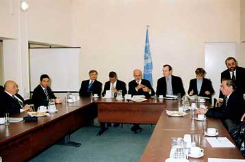 «Δεν υπάρχει θέμα εποίκων» υποστηρίζει ο Ρ.Ντενκτάς, προκαλώντας αντιδράσεις