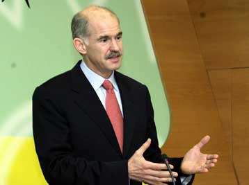 Συνέδριο το φθινόπωρο και συντεταγμένη αντιπολίτευση αποφάσισε το ΕΓ του ΠΑΣΟΚ