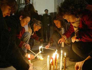 Τριών λεπτών σιγή σε όλη την Ευρώπη τη Δευτέρα για τα θύματα της Μαδρίτης