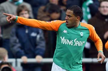 Η Βέρντερ αύξησε και άλλο τη διαφορά της από την Μπάγερν