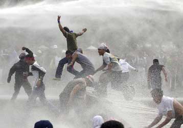 Μεγάλης έκτασης έκτροπα κατά τη διάρκεια αντικυβερνητικής διαδήλωσης στη Συρία